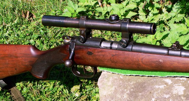 Brno Mod. 4 - une carabine .22 LR réglementaire de la Guerre froide - Page 2 451_nap_3